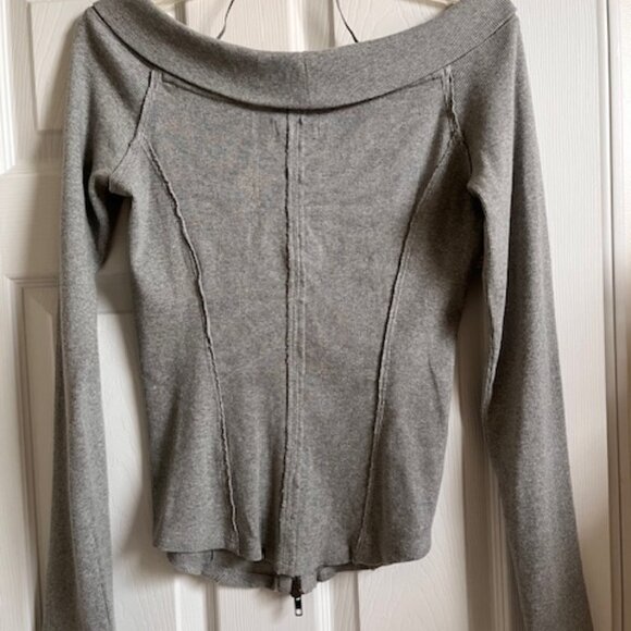 Free People NWT Eye Candy Off the Shoulder Long Sleeve Rib Zip Cotton Shirt - Picture 3 of 3